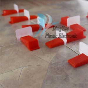 Различни каменни керамични системи за изравняване на плочки